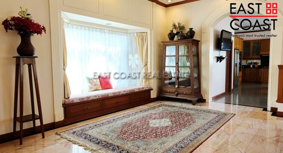 À vendre et à louer 5 chambres maison à Bang Lamung, Chonburi