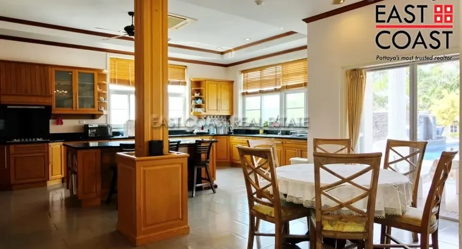For rent and for sale 5 bedrooms house in Bang Lamung, Chonburi