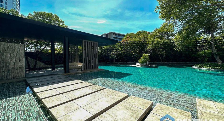 For sale 2 bedrooms condo in North Pattaya, Pattaya