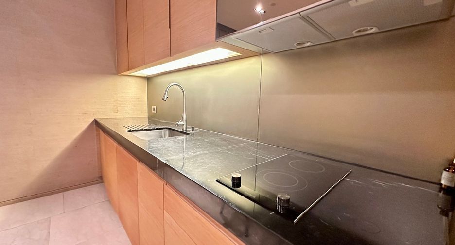 Wohnung zum Kauf mit 1 Zimmer in Sathon, Bangkok
