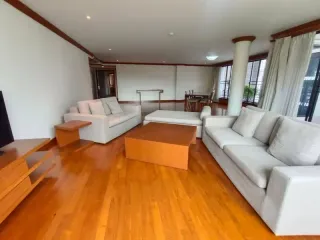 Wohnung zur Miete mit 4 Zimmer in Khlong Toei, Bangkok