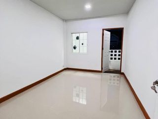 For sale 3 bed townhouse in Thanyaburi, Pathum Thani