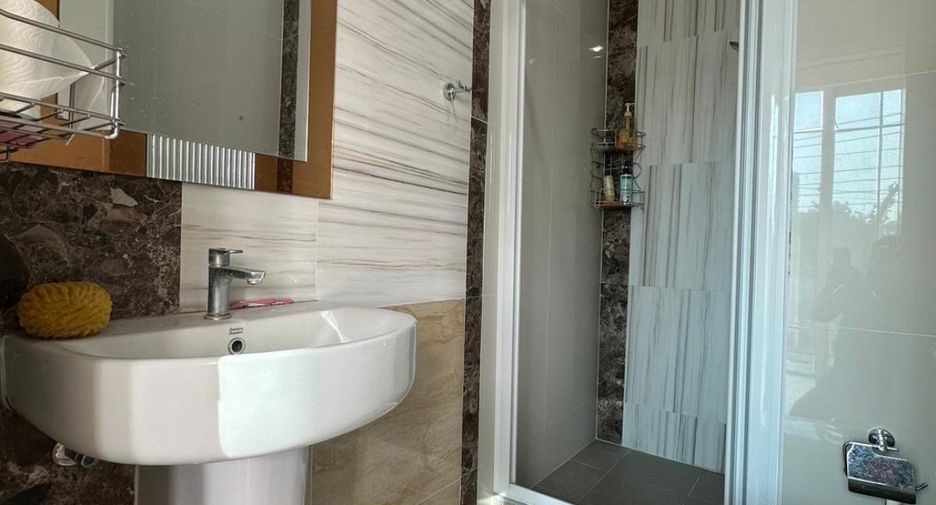 For sale 4 Beds townhouse in Mueang Nonthaburi, Nonthaburi