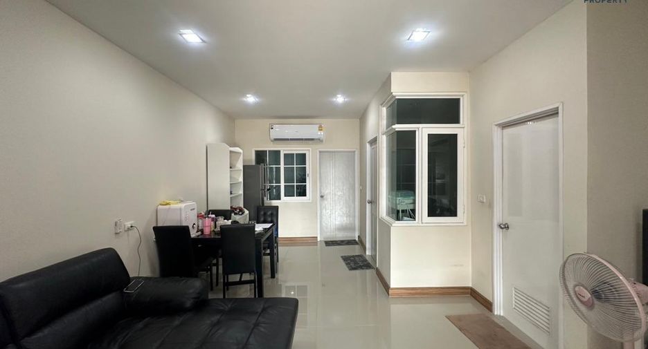 For sale 4 Beds townhouse in Mueang Nonthaburi, Nonthaburi