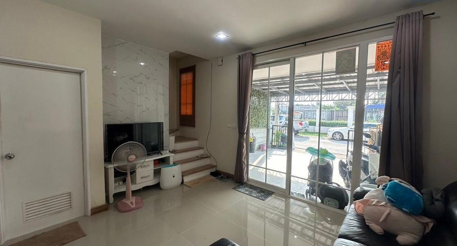 For sale 4 Beds townhouse in Mueang Nonthaburi, Nonthaburi