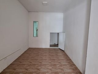 For sale 4 Beds townhouse in Krathum Baen, Samut Sakhon