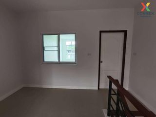 For sale 2 bed retail Space in Mueang Samut Prakan, Samut Prakan