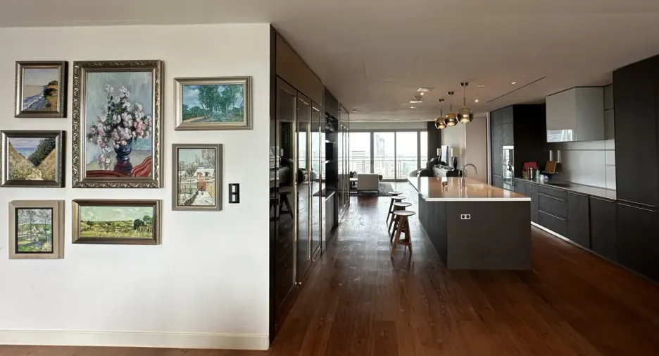 For sale 3 bedrooms condo in Pathum Wan, Bangkok