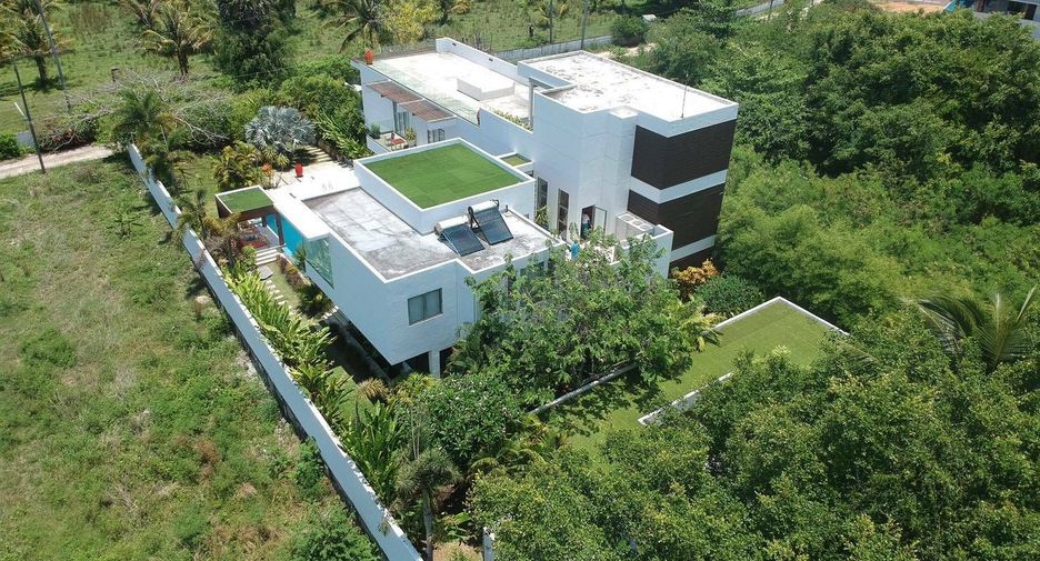 For sale 6 bed villa in Takua Thung, Phang Nga