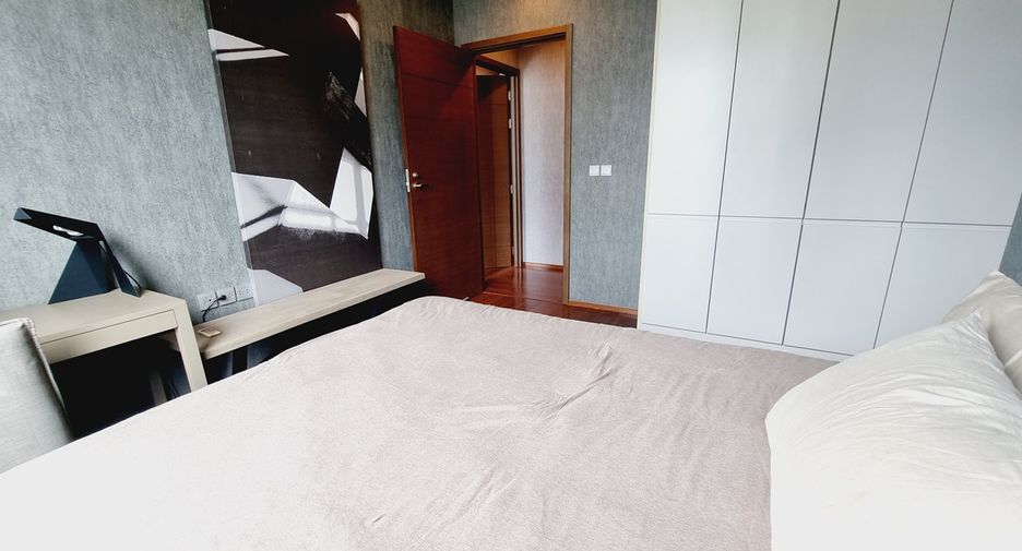 For sale 2 bedrooms condo in Watthana, Bangkok