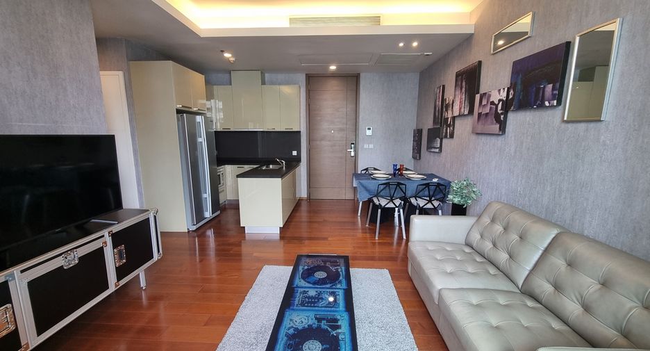 For sale 2 bedrooms condo in Watthana, Bangkok