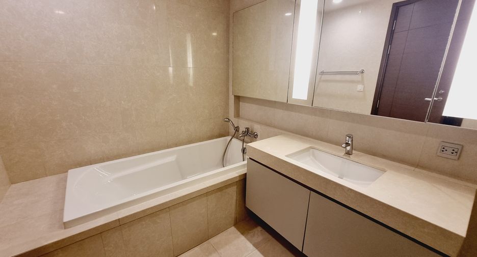For sale 2 bedrooms condo in Watthana, Bangkok