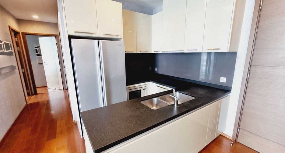 For sale 2 bedrooms condo in Watthana, Bangkok