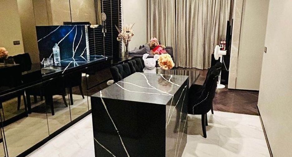 For rent 2 bed condo in Khlong Toei, Bangkok