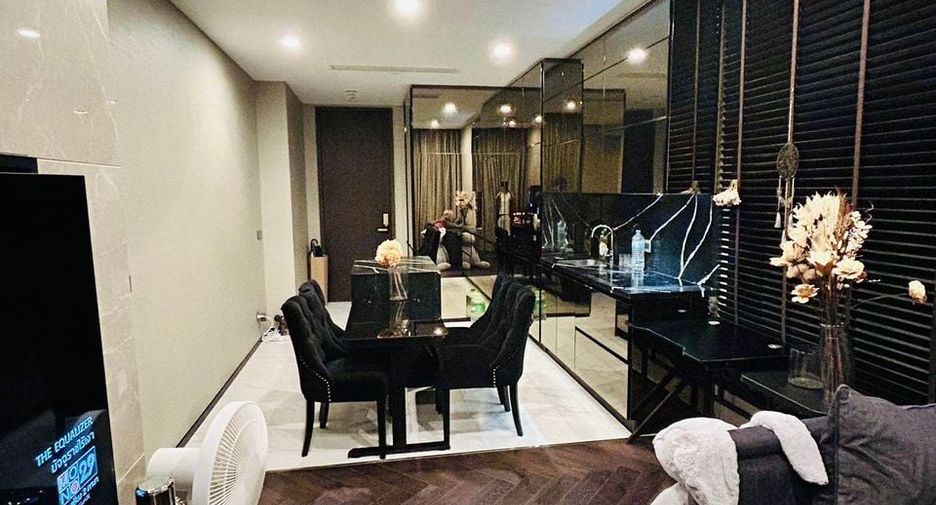 For rent 2 bed condo in Khlong Toei, Bangkok