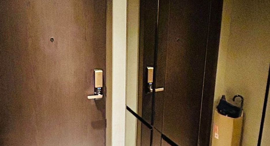 For rent 2 bed condo in Khlong Toei, Bangkok