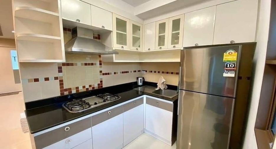 For rent 3 bedrooms townhouse in Phra Khanong, Bangkok