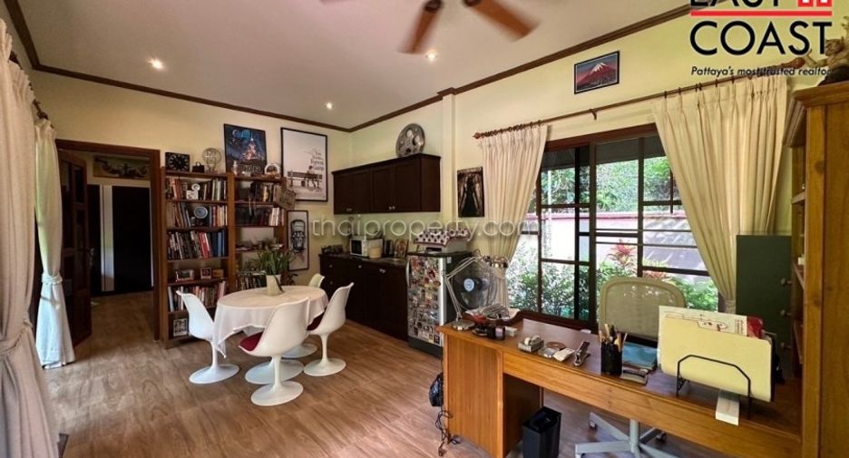 For sale 5 bed house in Bang Lamung, Chonburi
