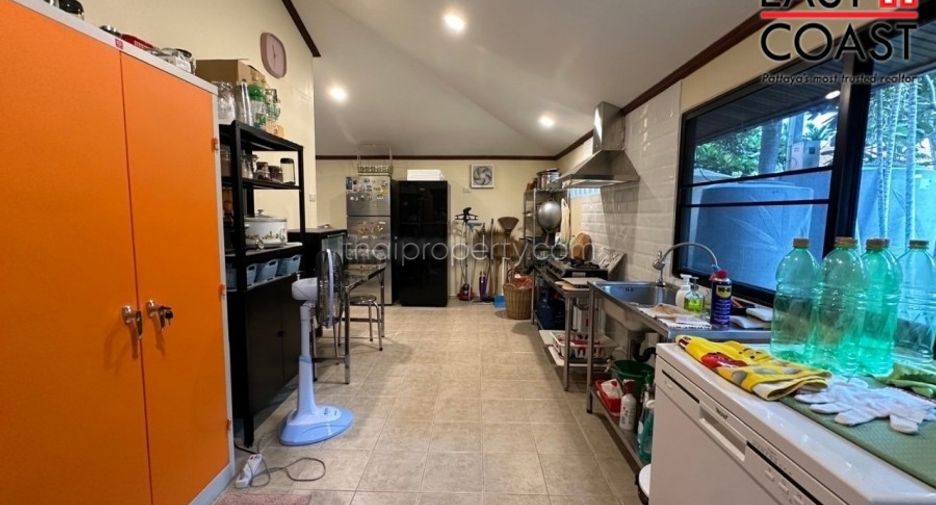 For sale 5 bed house in Bang Lamung, Chonburi