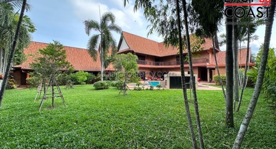 For sale 5 bed house in Bang Lamung, Chonburi
