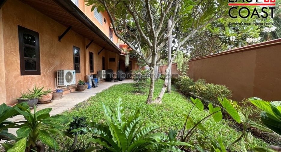 For sale 5 bed house in Bang Lamung, Chonburi