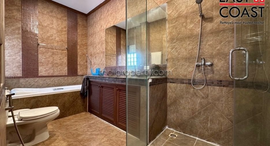 For sale 5 bed house in Bang Lamung, Chonburi