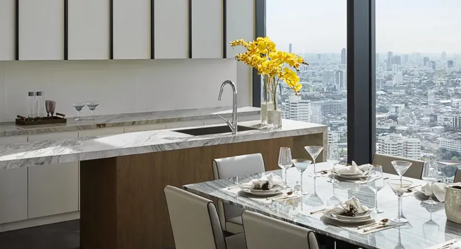For sale 1 bed condo in Khlong Toei, Bangkok