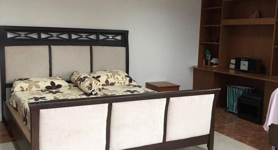 For rent 3 bed condo in Watthana, Bangkok