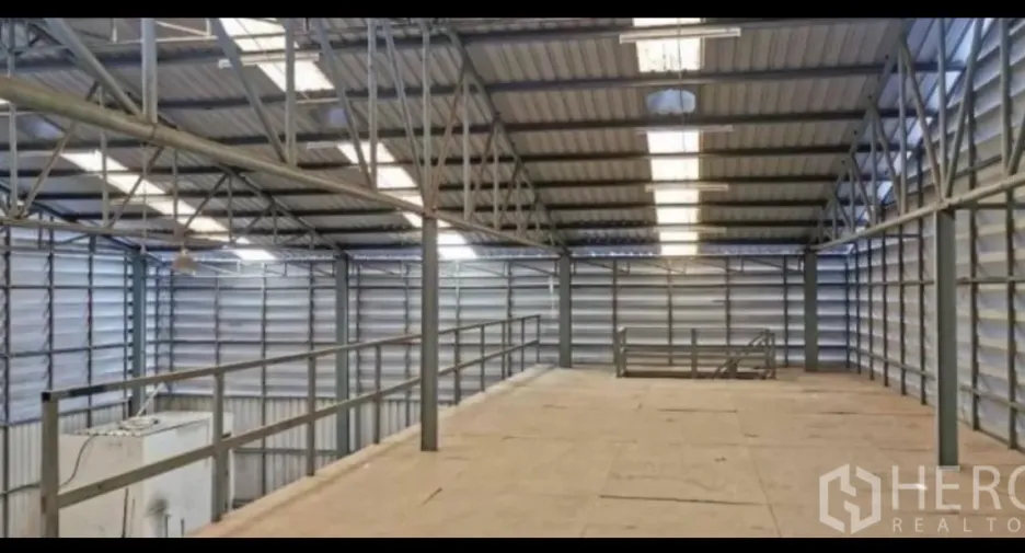 For rent warehouse in Huai Khwang, Bangkok