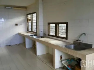 出租 4 卧室 独立屋 在 Watthana, 曼谷