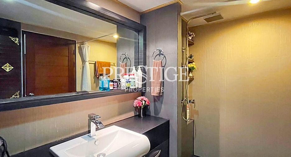 For sale studio condo in Pratumnak, Pattaya