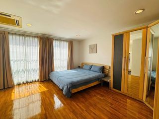 Reihenhaus zur Miete mit 4 Zimmer in Watthana, Bangkok