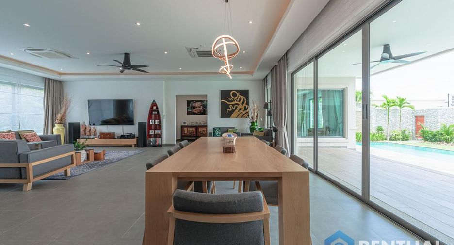 For sale 3 bedrooms villa in East Pattaya, Pattaya
