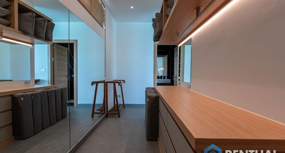 For sale 3 bedrooms villa in East Pattaya, Pattaya