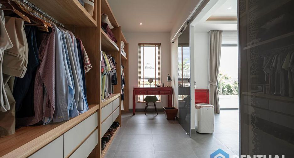For sale 3 bedrooms villa in East Pattaya, Pattaya