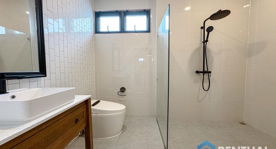 For sale 3 bedrooms house in East Pattaya, Pattaya