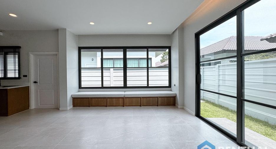 For sale 3 bedrooms house in East Pattaya, Pattaya