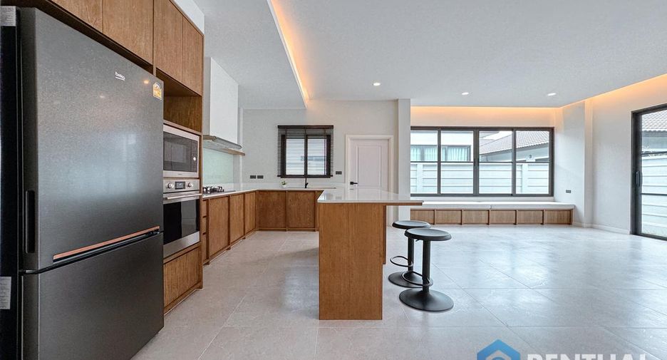 For sale 3 bedrooms house in East Pattaya, Pattaya