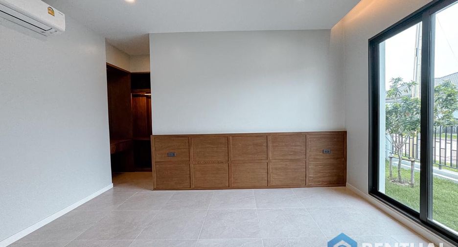 For sale 3 bedrooms house in East Pattaya, Pattaya