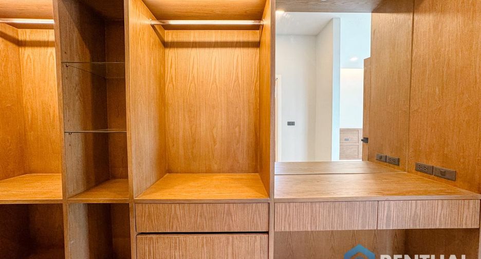 For sale 3 bedrooms house in East Pattaya, Pattaya