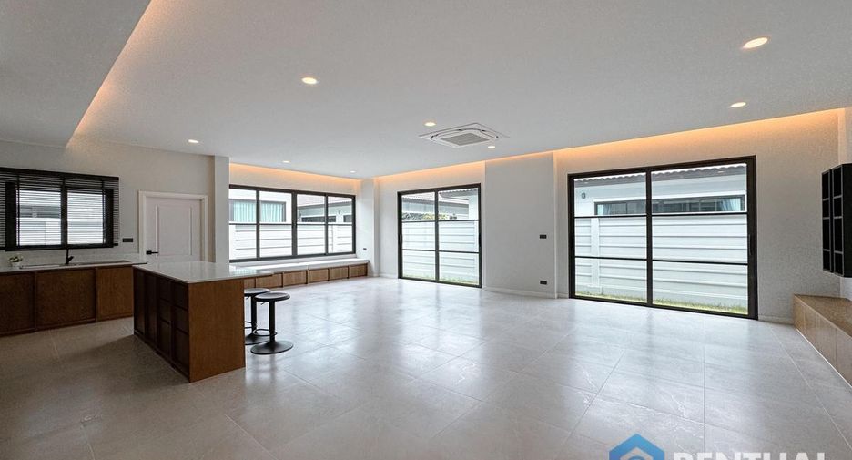 For sale 3 bedrooms house in East Pattaya, Pattaya