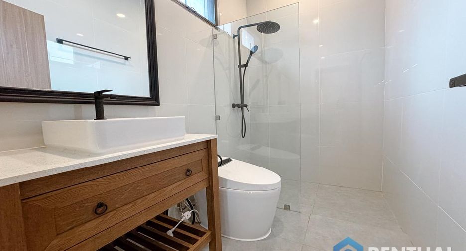 For sale 3 bedrooms house in East Pattaya, Pattaya