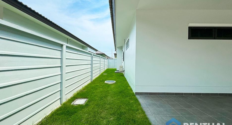 For sale 3 bedrooms house in East Pattaya, Pattaya