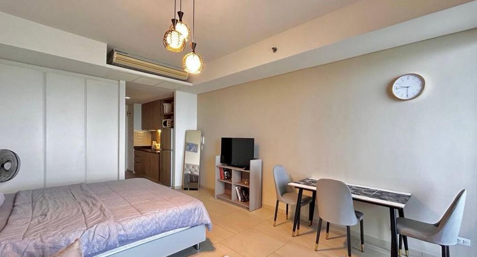 For sale studio condo in Bang Lamung, Chonburi