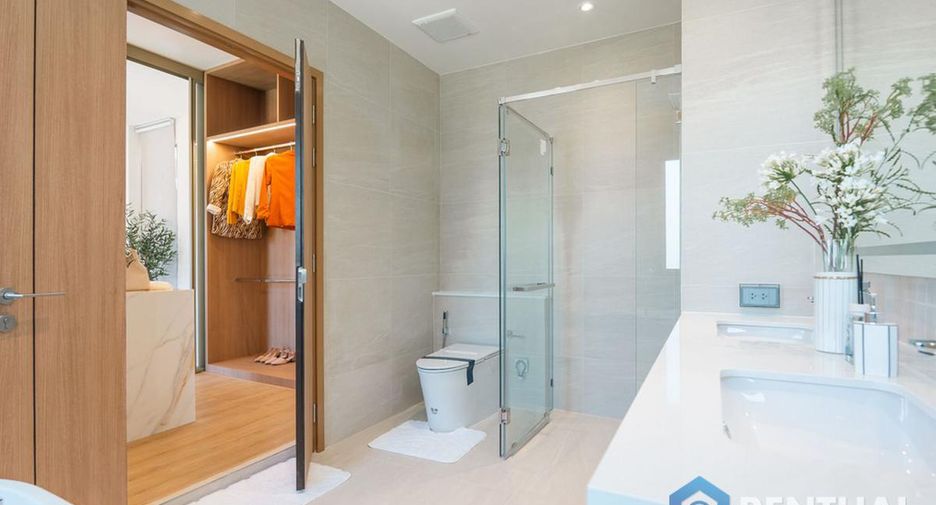 For sale 4 bedrooms house in Bang Lamung, Chonburi