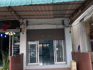 For sale 2 bed townhouse in Mueang Sakon Nakhon, Sakon Nakhon