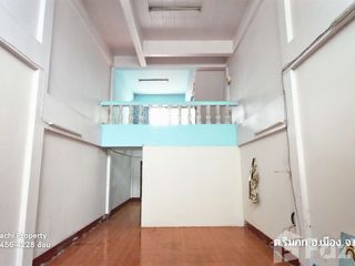 For sale 2 bed townhouse in Mueang Chiang Rai, Chiang Rai