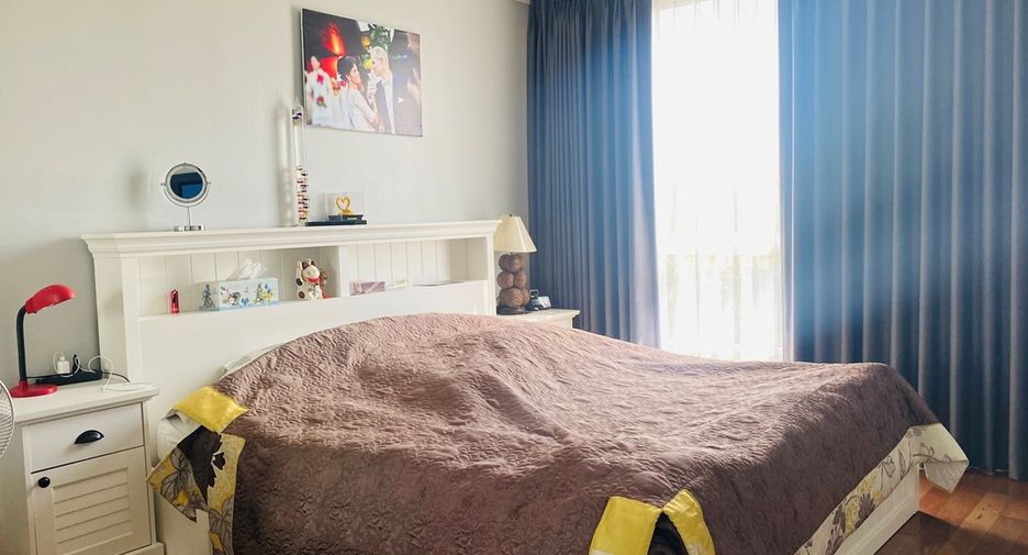 For sale 2 bedrooms condo in Yan Nawa, Bangkok