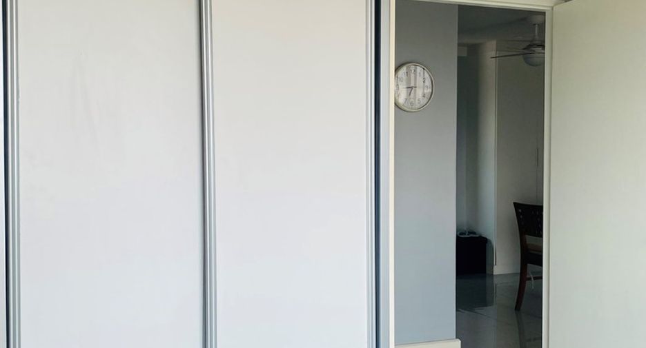 For sale 2 bedrooms condo in Yan Nawa, Bangkok