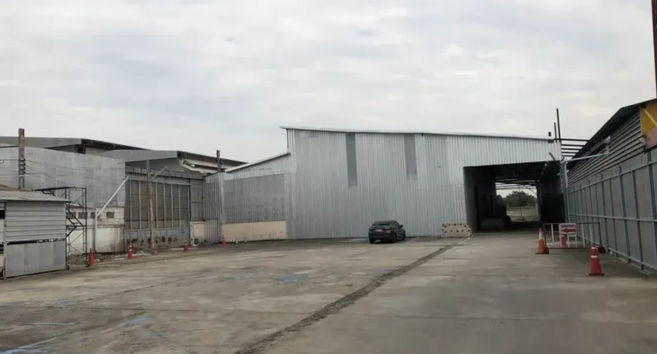 For rent warehouse in Pak Kret, Nonthaburi